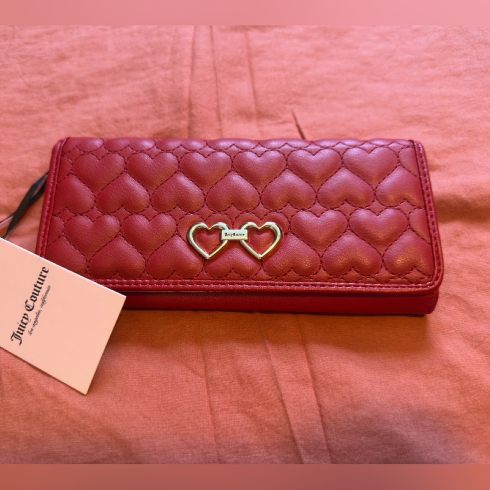 Juicy Couture Lovely Day Flap Clutch – Brand New 💗